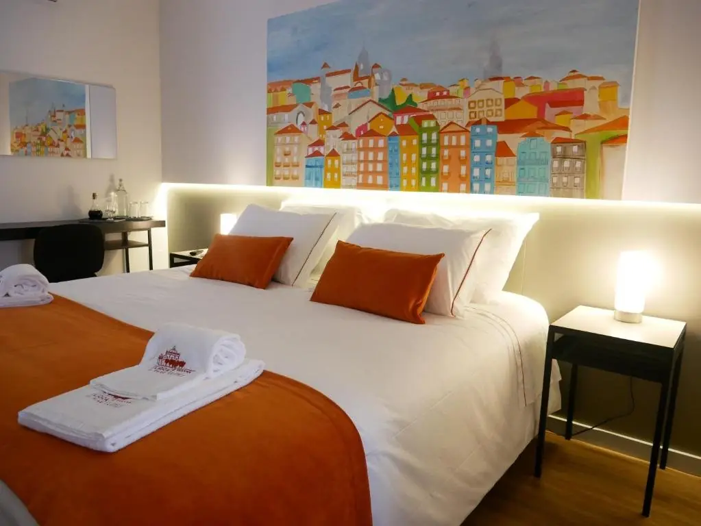 Serra do Pilar Porto Suites